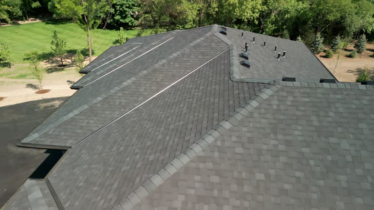 Best Roof Moss and Algae Removal  in Purdy, WA